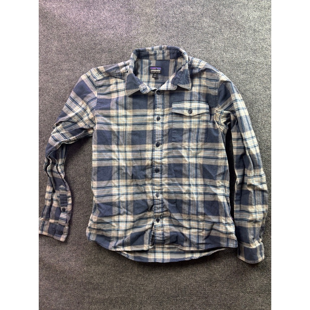 Patagonia Flannel Shirt Mens M Blue Plaid Organic Cotton Button Down Worn Wear